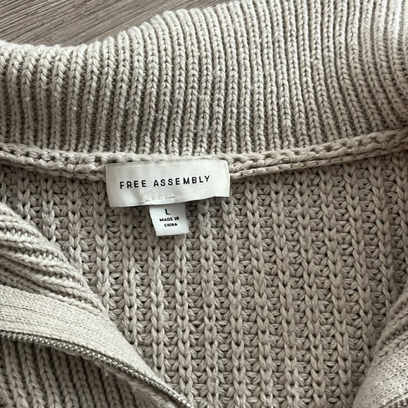 Free Assembly Quarter-Zip Sweater - Picture 2 of 5